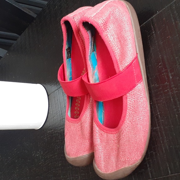 KEEN  SHOES - Picture 5 of 10